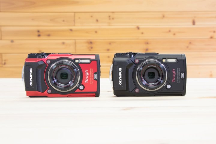新品同様 NSY企画Nikon デジタルカメラ COOLPIX W300 BK クールピクス 1605万画素 ブラック 防水 耐寒 防塵 