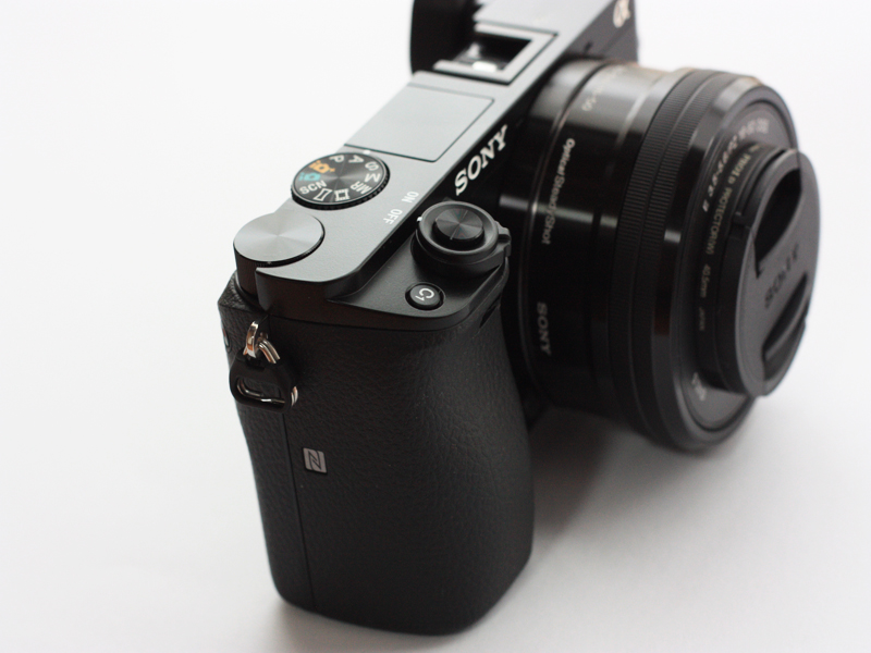 カメラ デジタルカメラ SONY α6000はコンパクトだけど本格派ミラーレスカメラ！実際に使って 