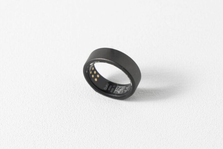 【最高の使い心地】Oura Ring 3のレビュー・感想まとめ！使い方や購入方法も解説 | Picky's
