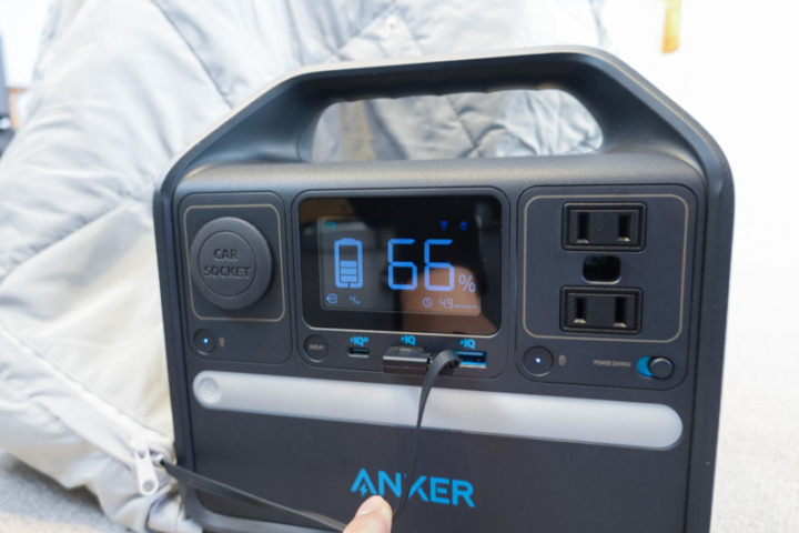 Anker 521 Portable Power Station 急速充電