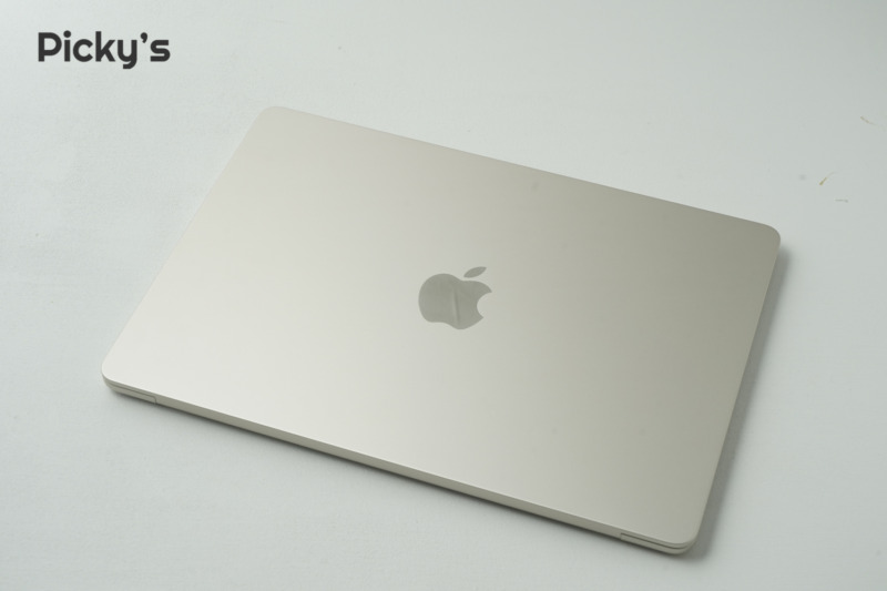 【M1と比較】M2 MacBook Airを実機レビュー！2022年新型モデルの違いは？