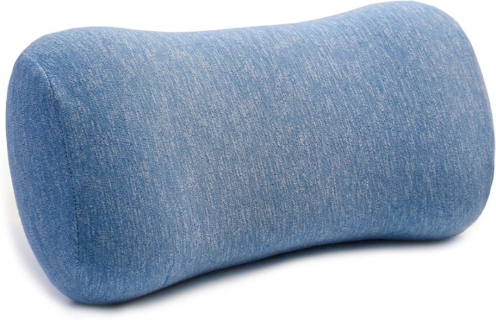 枕型：枕代わりに使えるほか背中や腰も支えられる
