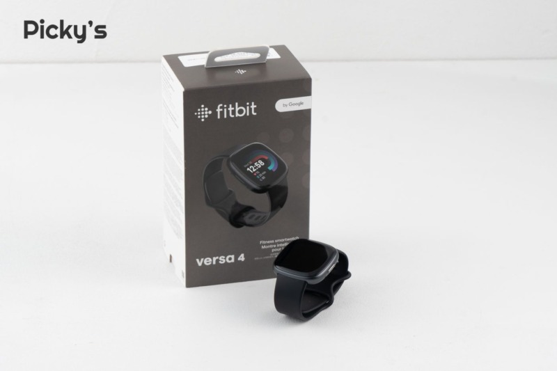 【比較検証】Fitbit Versa 4を実機レビュー！Versa3やSense2との違いは？