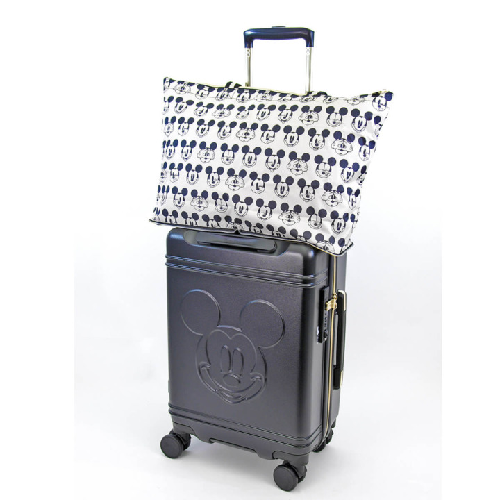 スーツケースに固定できる「折りたたみトートバッグ」