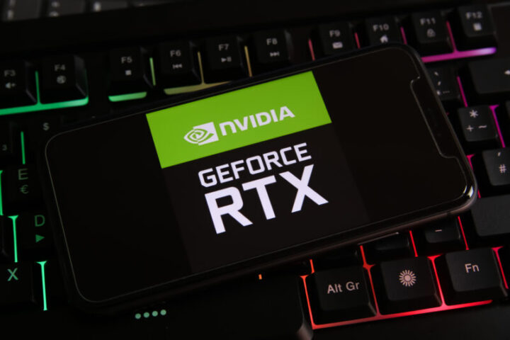 GPUはRTX 2060以上のスペックを