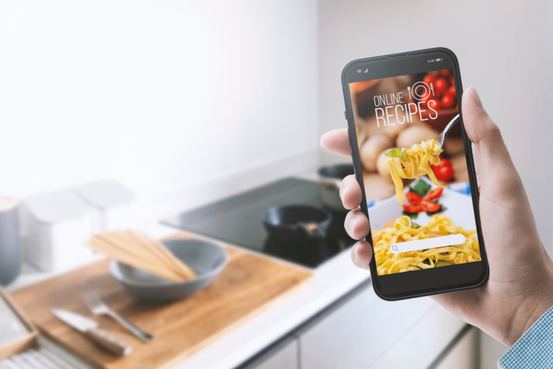キッチンに貼り付けて料理アプリを起動