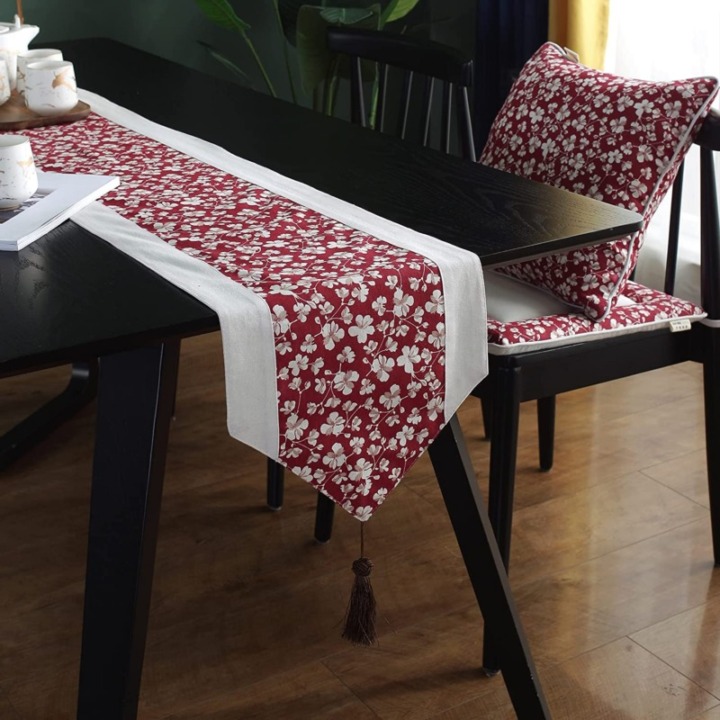 「色」はテーブルと合いやすい赤・グレー・白が人気